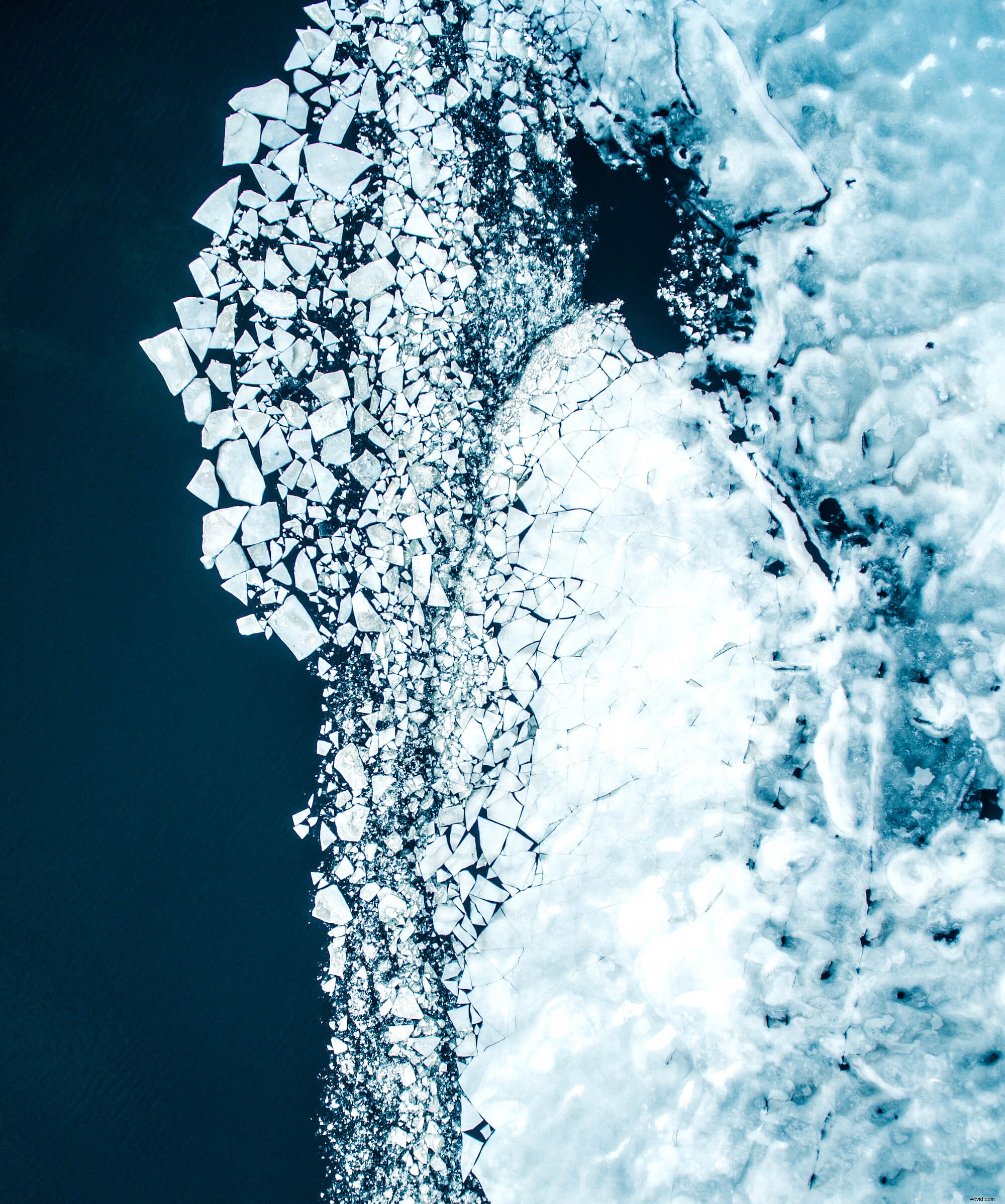 Mastering Drone Flights in a Winter Wonderland: Stunning Views and Essential Tips