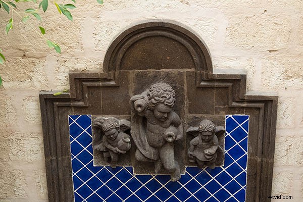 11 Essential DSLR & Mirrorless Camera Lenses for Every Photography Style