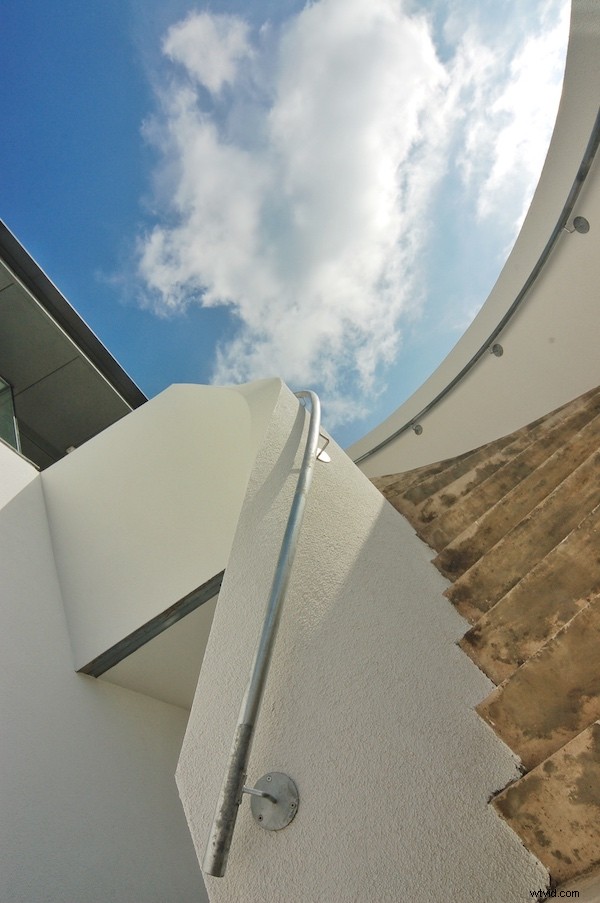 Master Leading Lines: Create Stunning, Impactful Photos with Expert Composition Tips