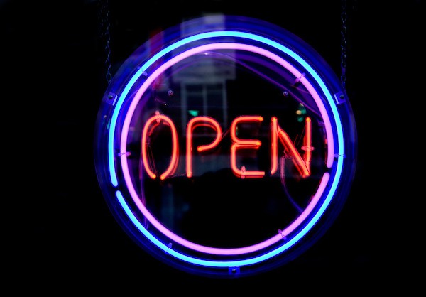 Master Graphic Design Elements: 6 Ways to Elevate Your Photos with Shape, Line, Color & More