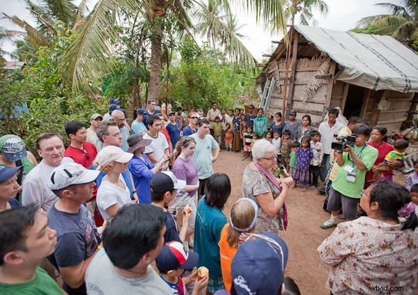 Canon 16-35mm f/2.8L II USM: Stunning Visual Tour and Key Specs