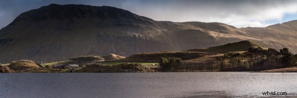 Expert Guide: Matching Exposures for Flawless Panorama Stitching in Photoshop