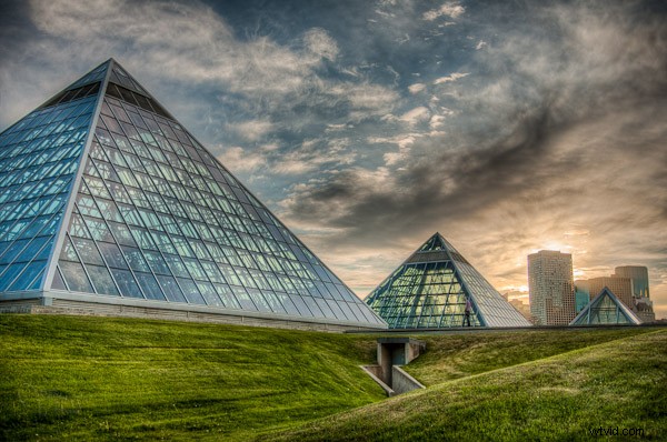 Expert Tips for Capturing Stunning HDR Sunsets