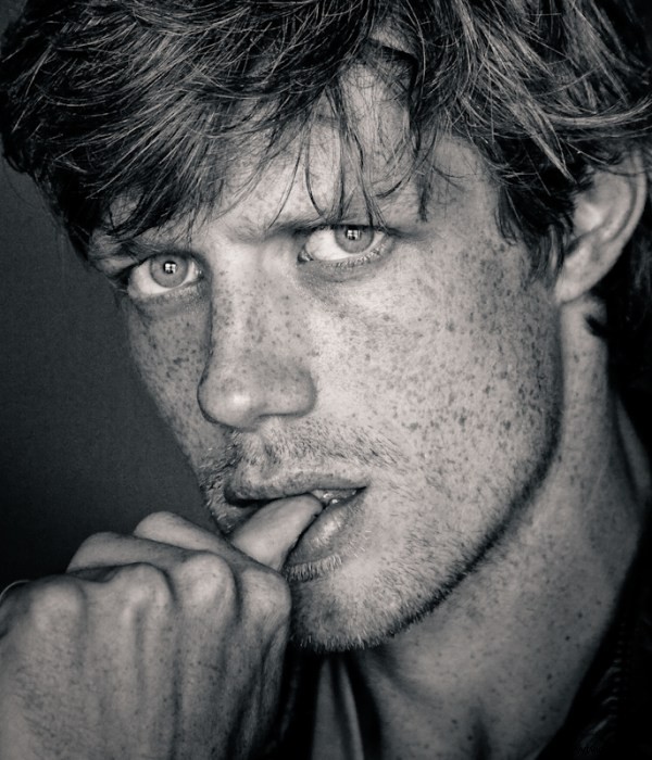 15 Stunning Freckle Portraits: Captivating Photo Collection [Updated]