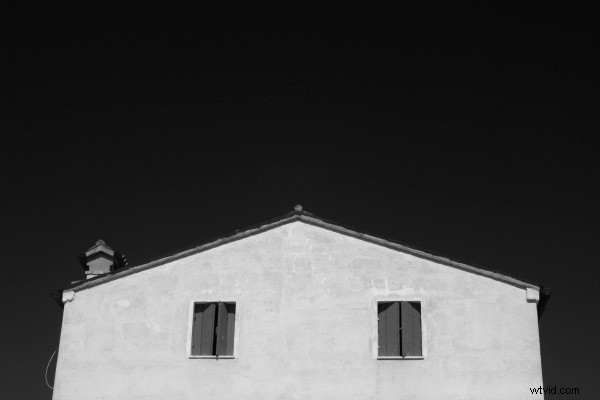 Mastering Monochrome Photography: Expert Tips for Stunning Black & White Images