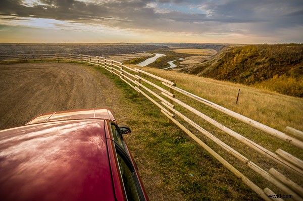 Mastering HDR: Merge to 32-Bit Technique Comparisons for Natural Results