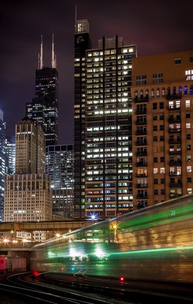 5 Advanced Techniques for Stunning Light Trail Photography