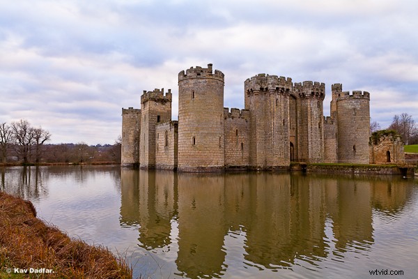 Capturing Stunning Photos on Cloudy & Rainy Days: Pro Tips for Travel Photographers