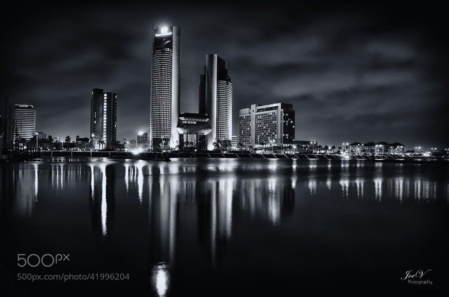 Stunning Black and White Photography: A Powerful Collection of Timeless Images