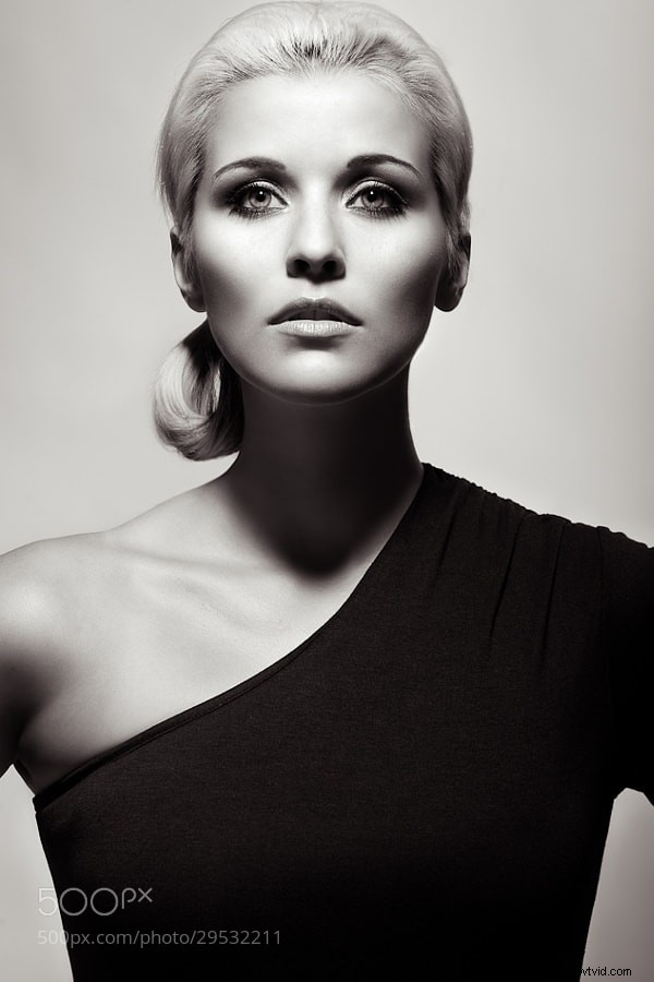 Stunning Black and White Photography: A Powerful Collection of Timeless Images