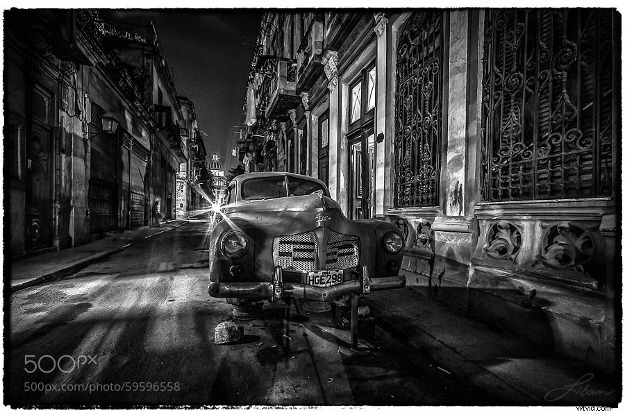 Stunning Black and White Photography: A Powerful Collection of Timeless Images