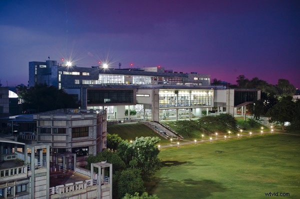 Master Low-Light Photography: Pro Tips to Shoot Without Flash