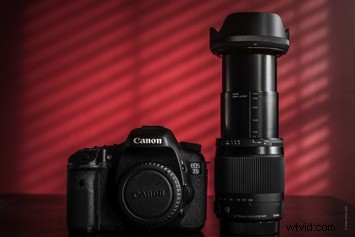 Sigma 18-300mm f/3.5-6.3 DC Macro Lens Review: Ultimate Versatile Superzoom