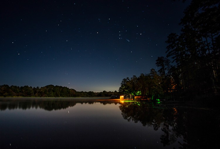 Elevate Your Night Photography: Master Reflections for Stunning Shots