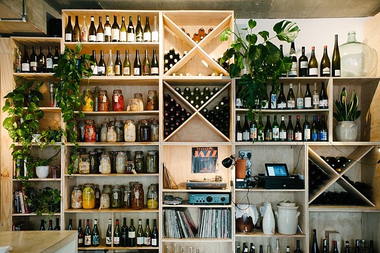 4 Expert Tips for People Photographers to Master Interior Spaces