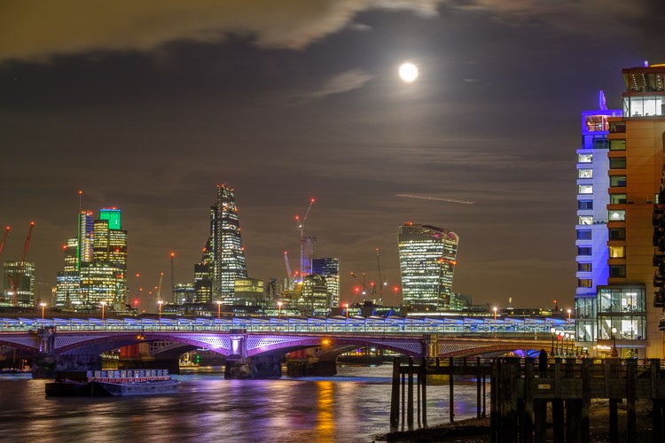 Fujifilm XF 18-135mm: The Ultimate Versatile Travel Lens Review