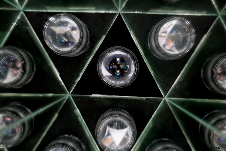 DIY Kaleidoscope Tutorial: Create Stunning Abstract Images Effortlessly