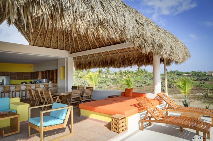 Expert Guide: How to Capture Stunning Real Estate Interior Photos with Visible Exteriors