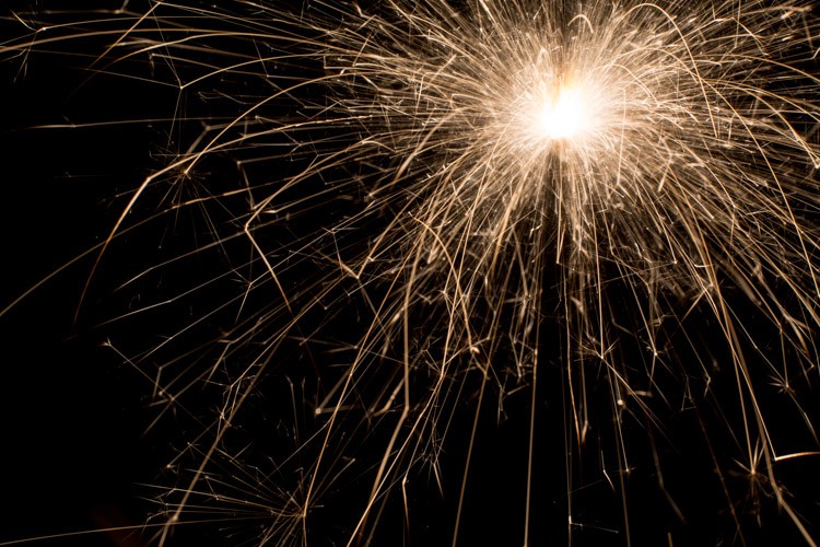 Master Impressionistic Fireworks Photography: Techniques for Stunning Artistic Images