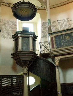 Hidden Drawbacks of Shooting in JPG: What You re Missing in Shadows and Highlights