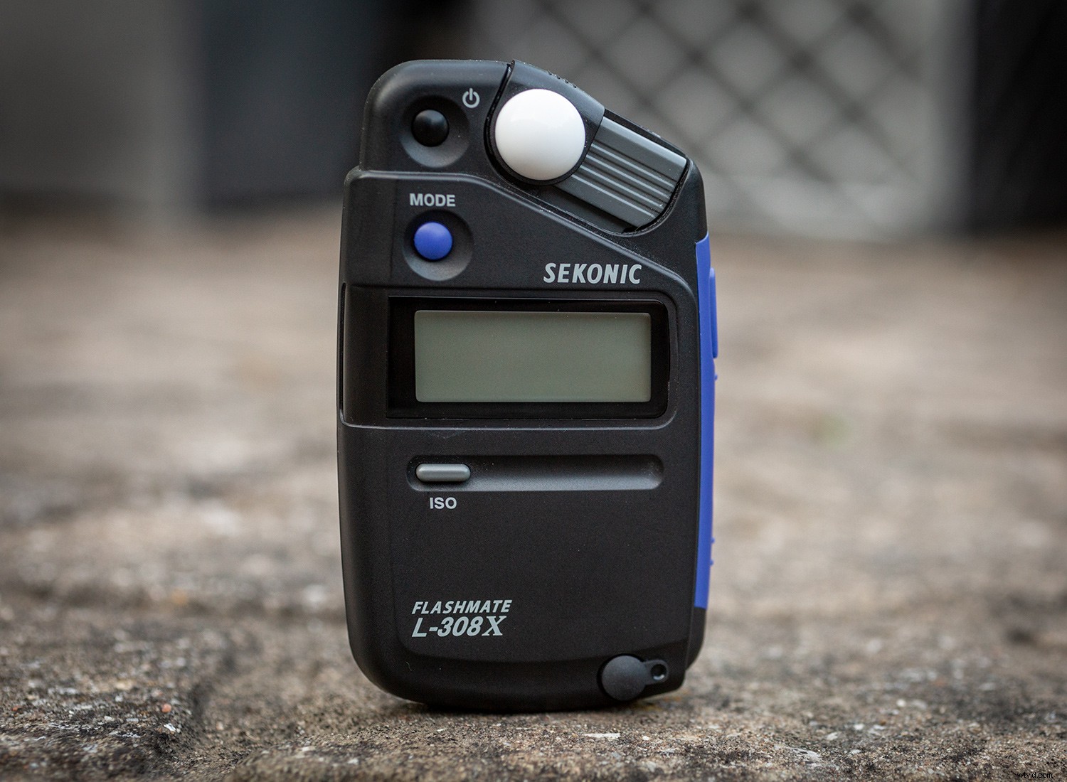 From Skeptic to Advocate: Why Light Meters Revolutionized My Photography