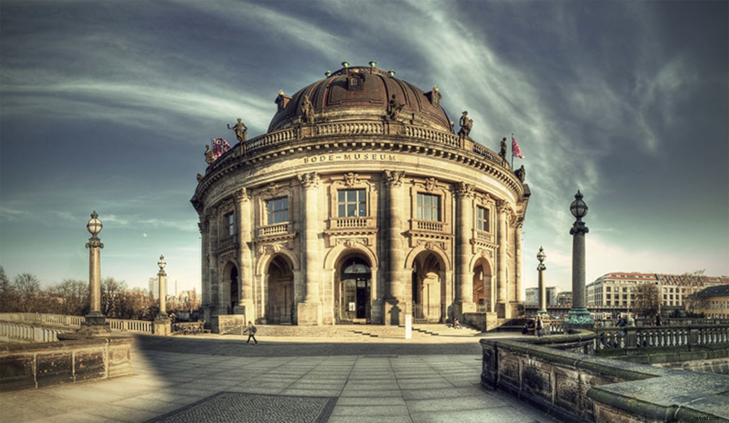 Master True Photography Skills: Beyond Camera Tricks and Auto Features