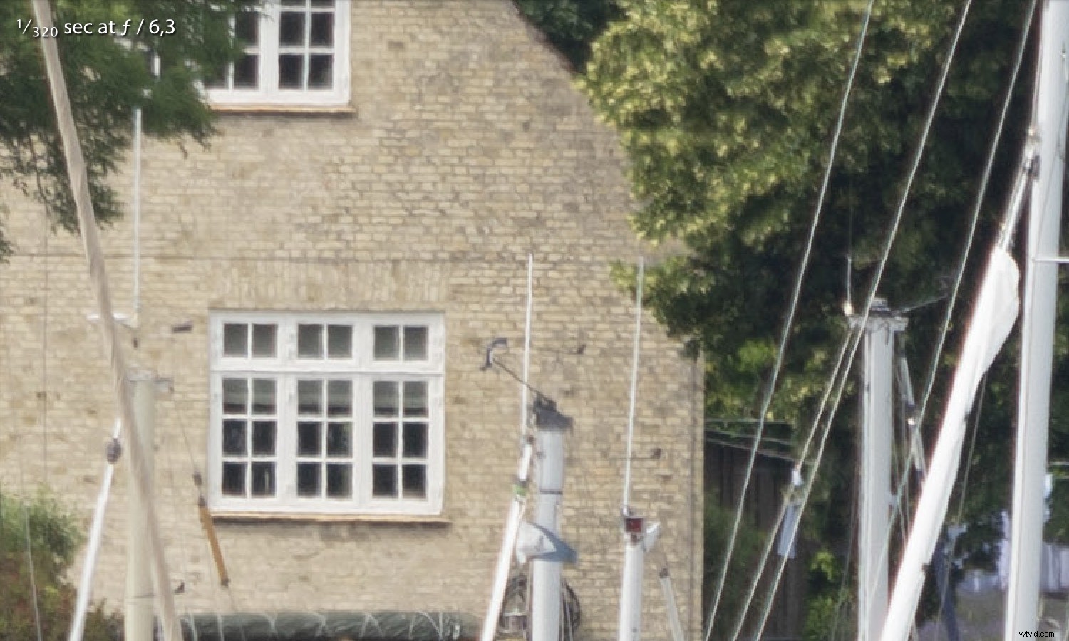 Why Avoid Small Apertures Like f/18 to f/40? Key Photography Insights