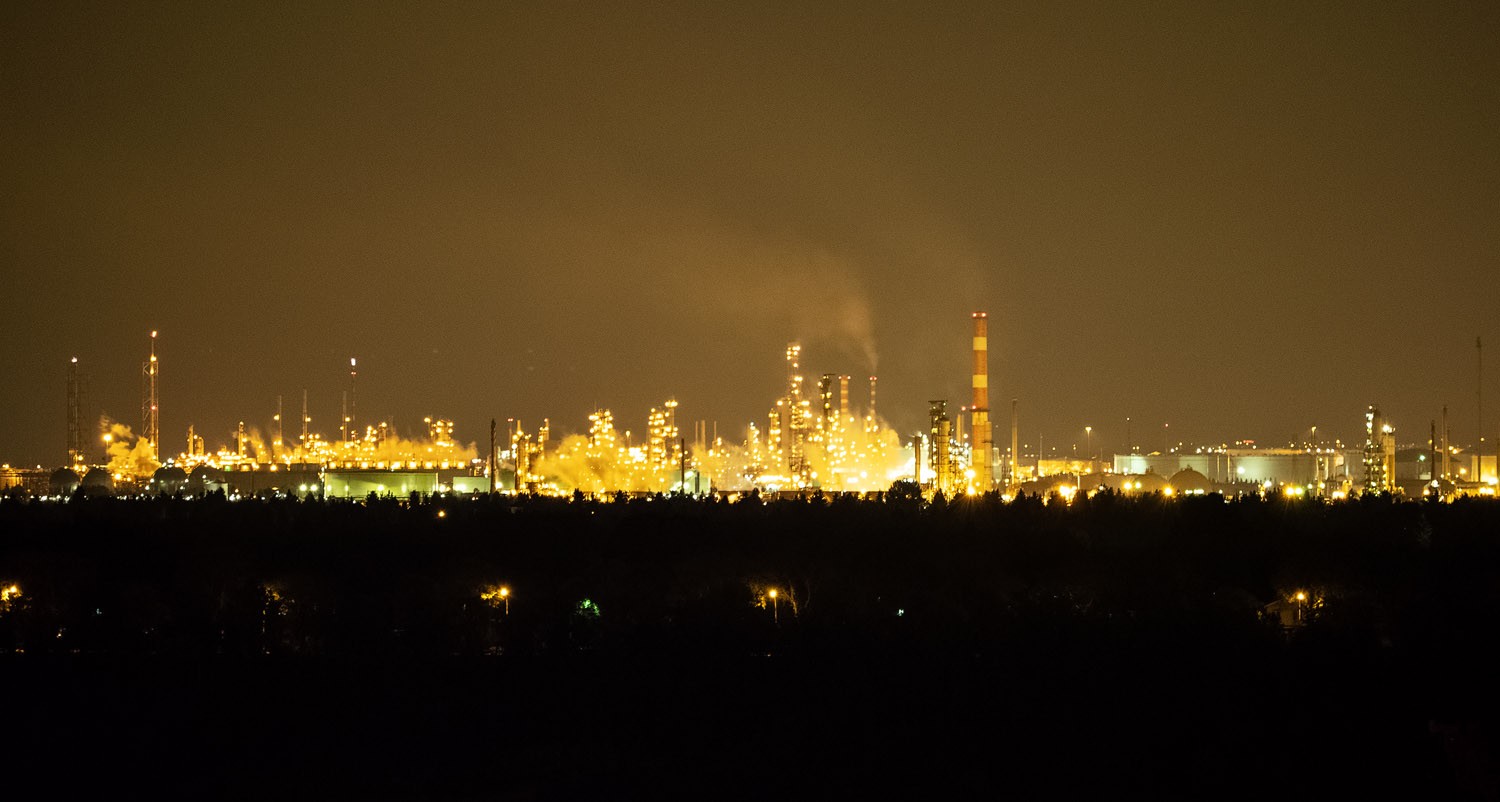 Master Low-Light Photography: Optimize ISO for Noise-Free, Sharp Images