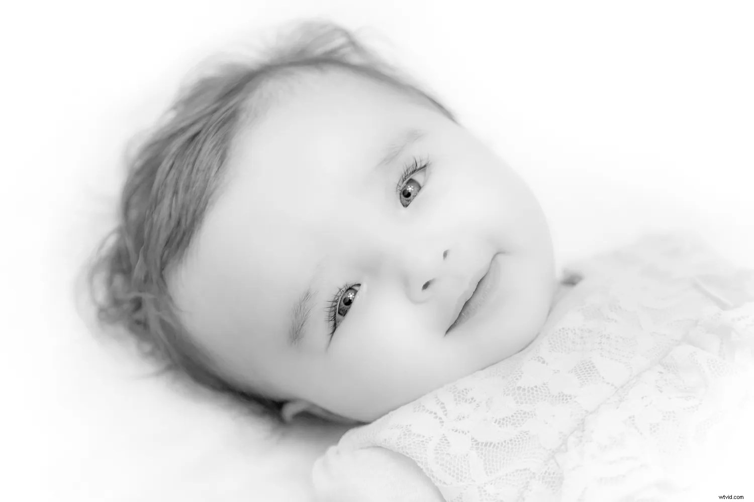 Master High-Key Photography: Pro Tips for Lighting, Shooting, and Editing