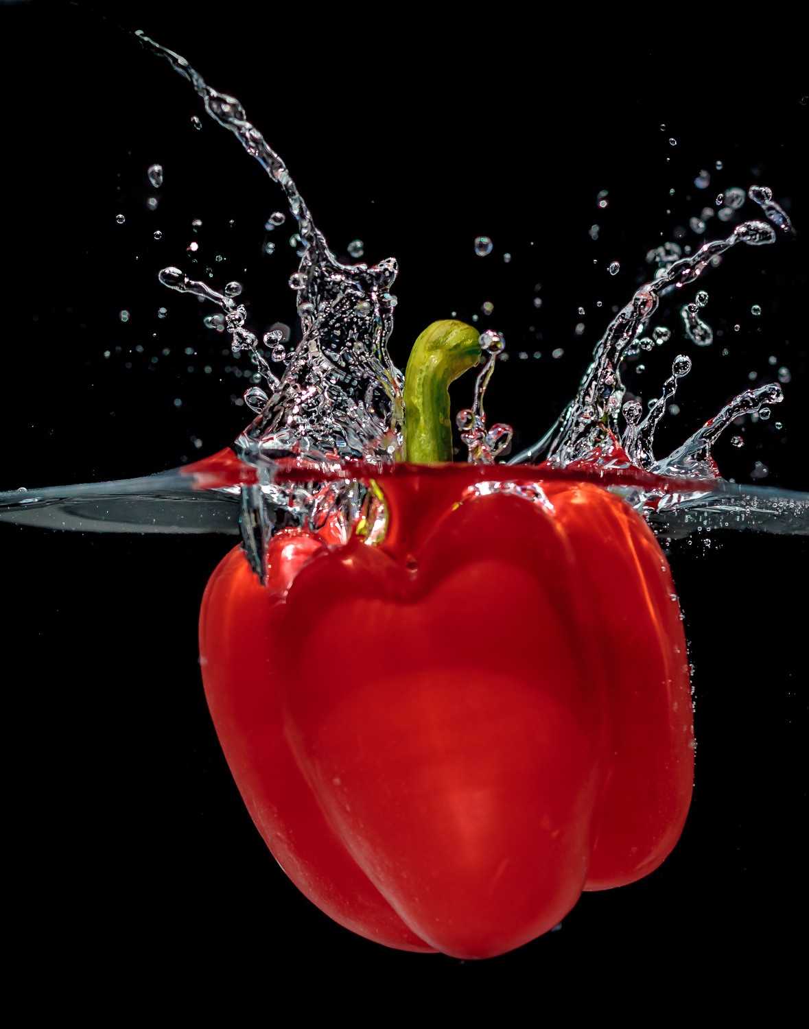 Master Stunning High-Speed Splash Photography: No Flash Required – Expert Guide