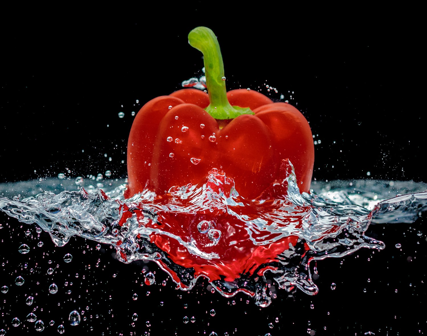 Master Stunning High-Speed Splash Photography: No Flash Required – Expert Guide