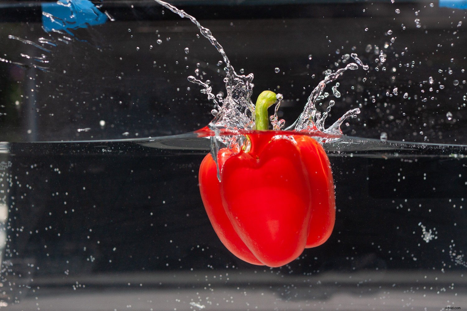 Master Stunning High-Speed Splash Photography: No Flash Required – Expert Guide