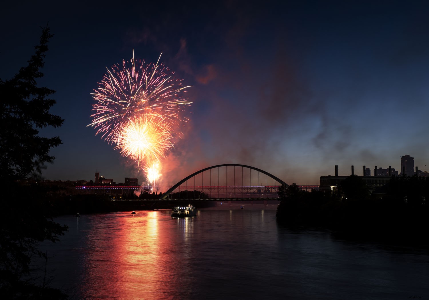 Olympus OM-D E-M1X: In-Depth Real-World Review and Performance Insights