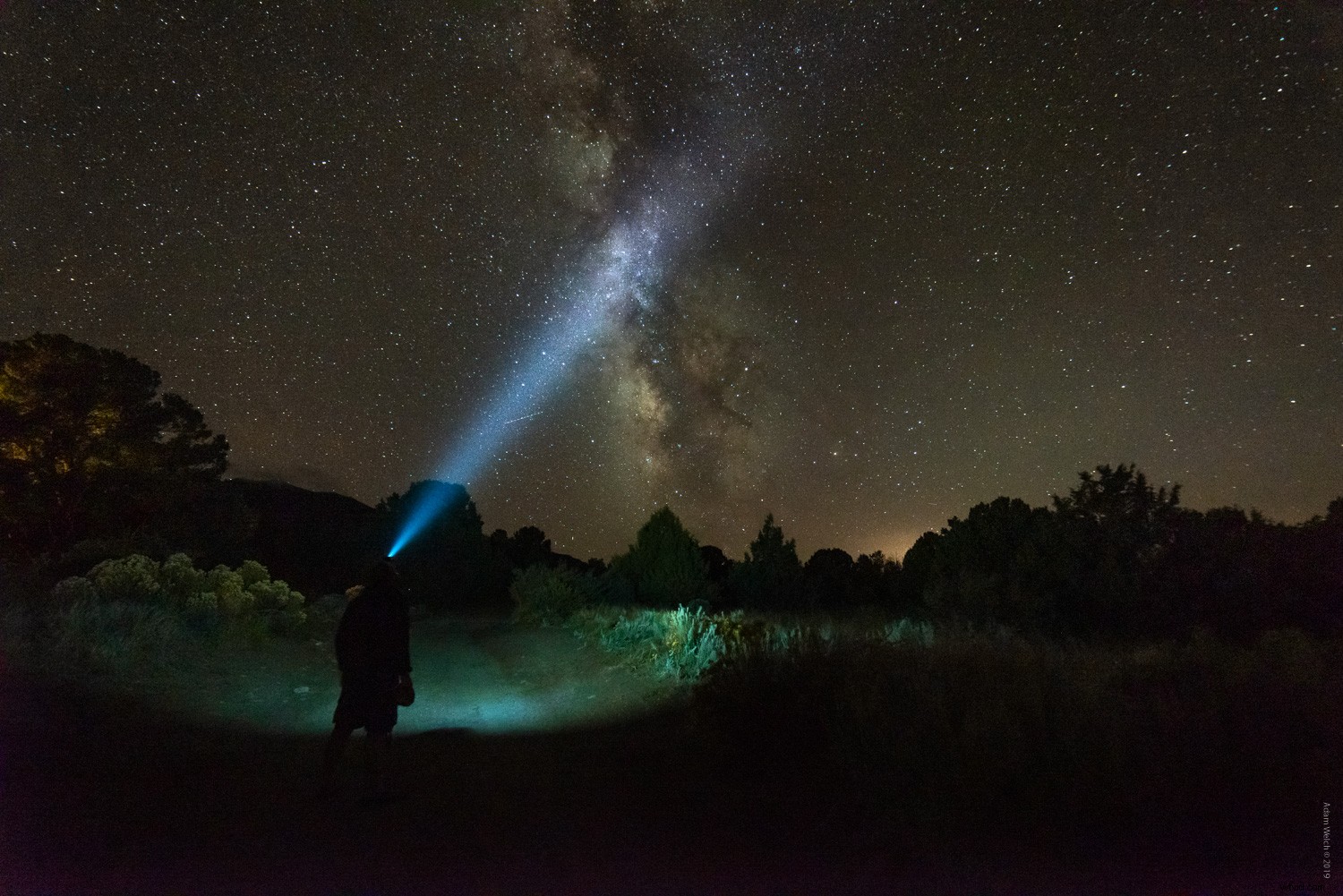 Master Realistic Light Beam Enhancement in Photoshop: Pro Step-by-Step Guide