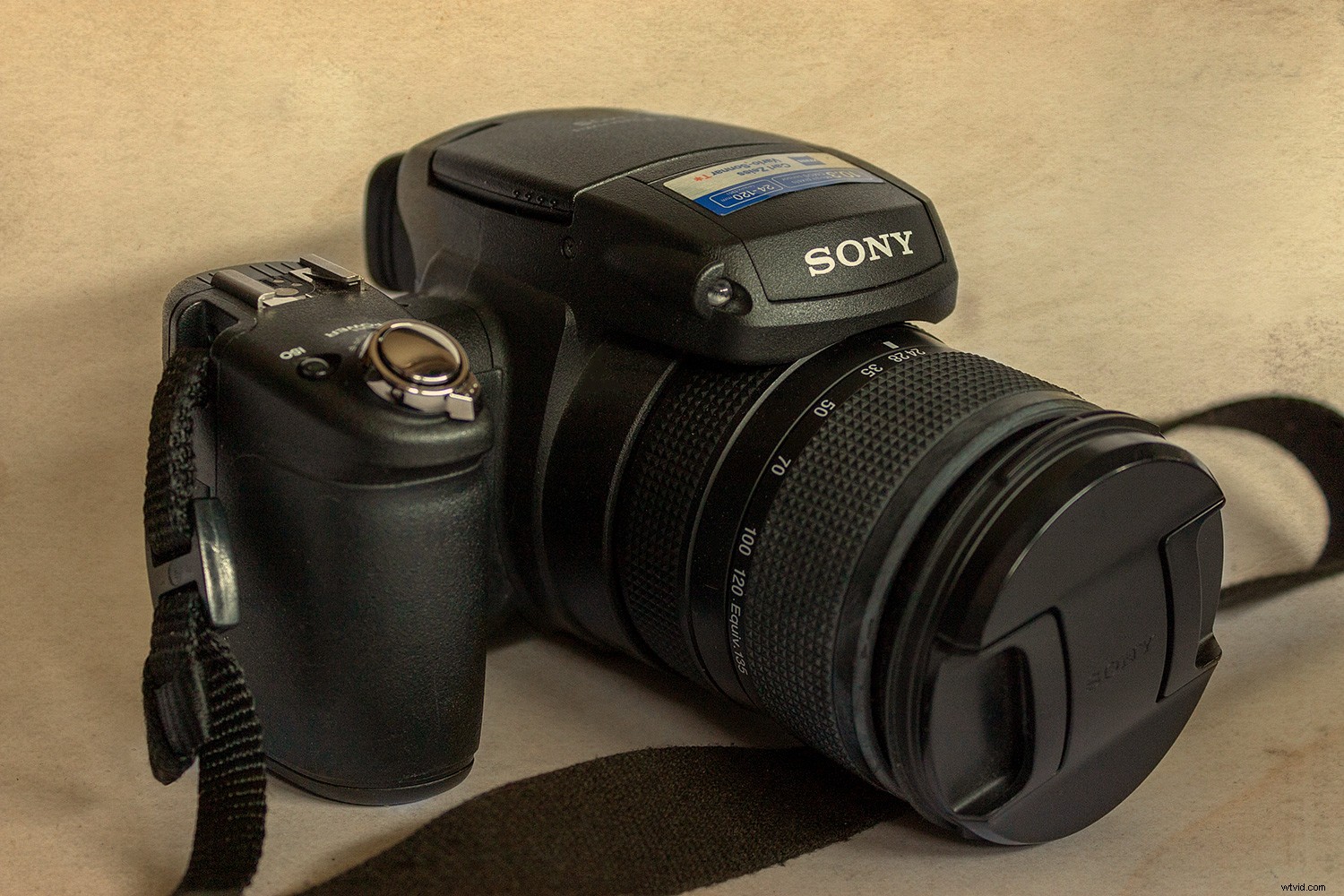 Early 2000s Digital Cameras: Hidden Secondhand Bargains or Obsolete Tech?