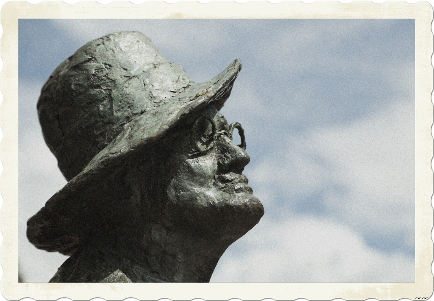 Corel PaintShop Pro 2020 Ultimate Review: A Powerful Photoshop Alternative?