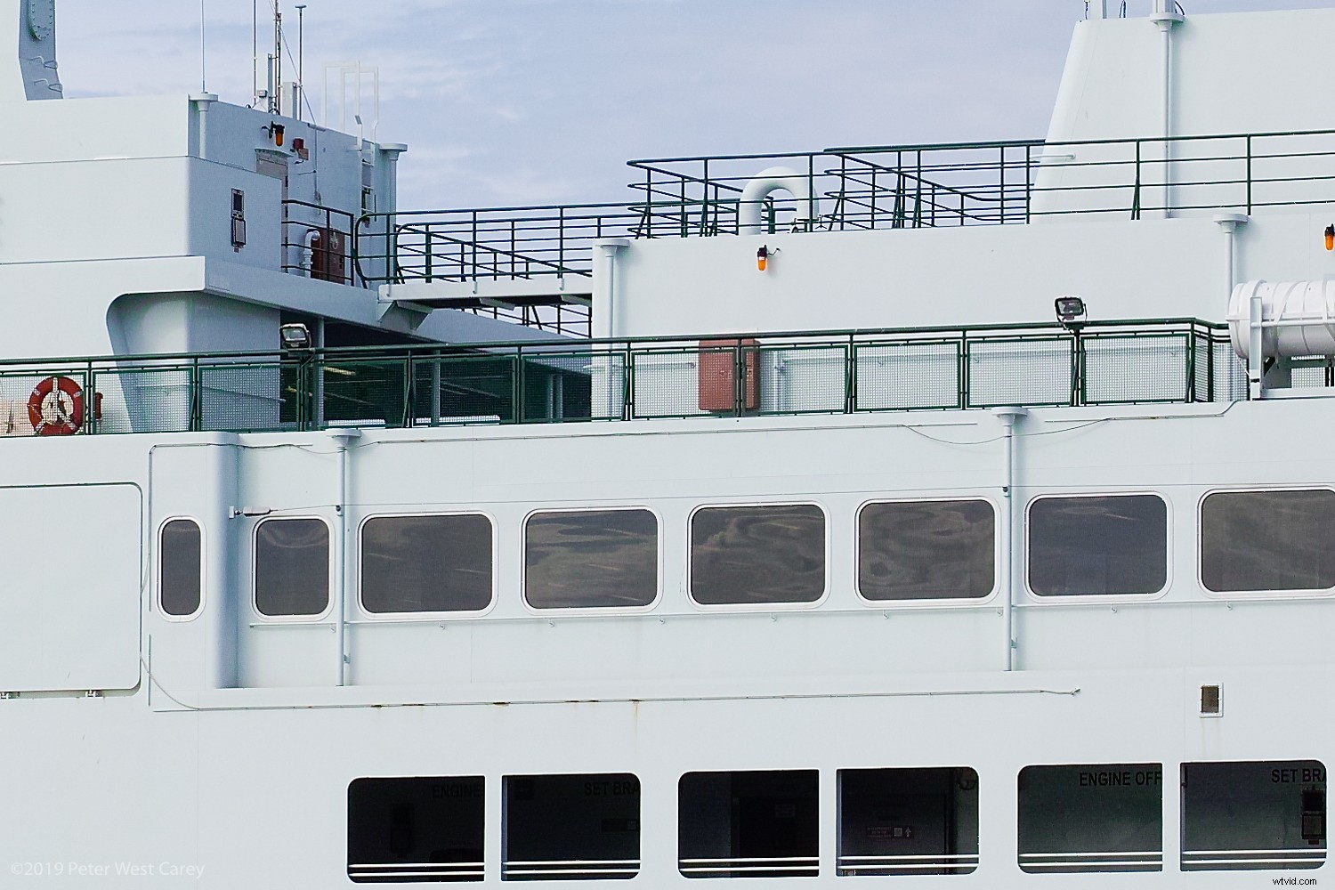 Sigma sd Quattro H Review: Astonishing Crisp Images for Landscape & Portrait Pros