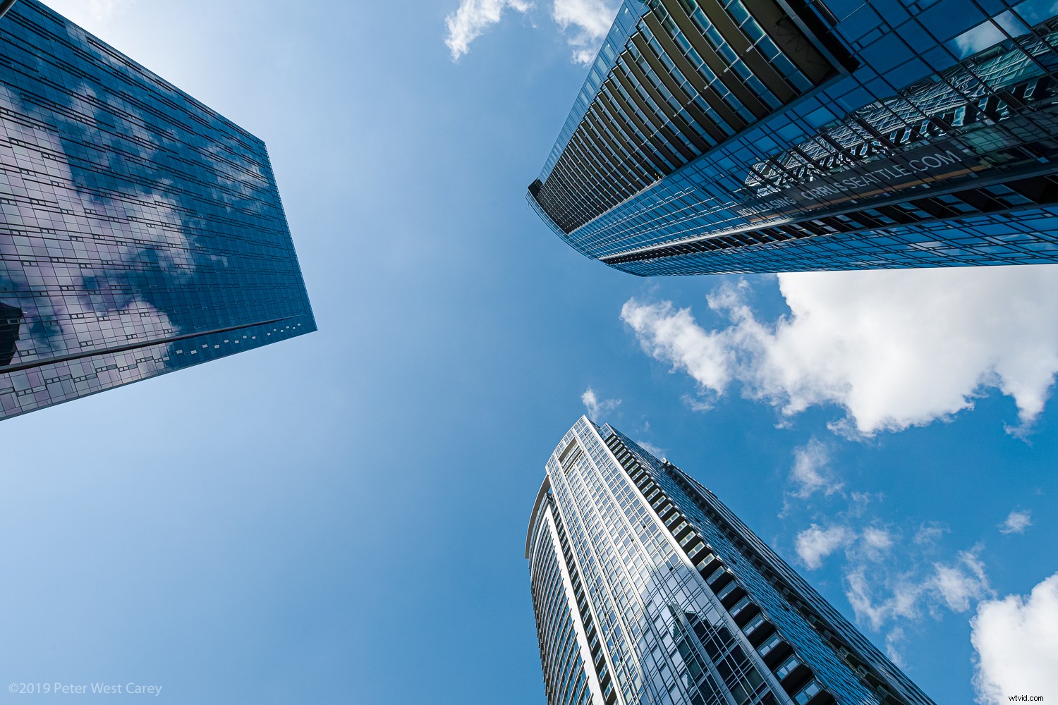 Sigma sd Quattro H Review: Astonishing Crisp Images for Landscape & Portrait Pros