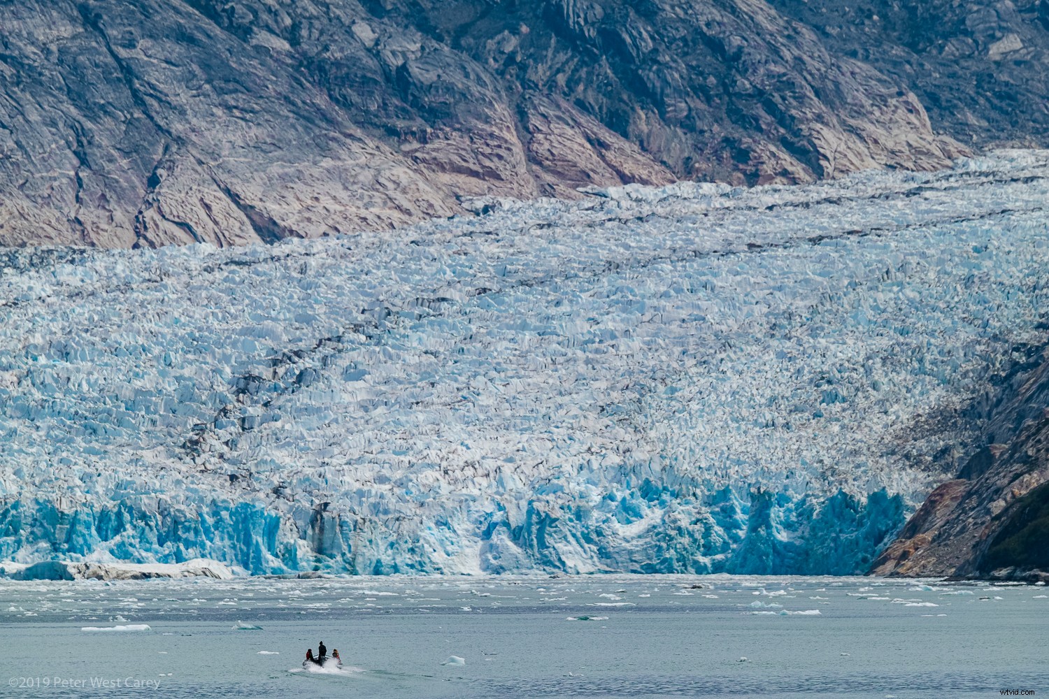 Sigma sd Quattro H Review: Astonishing Crisp Images for Landscape & Portrait Pros