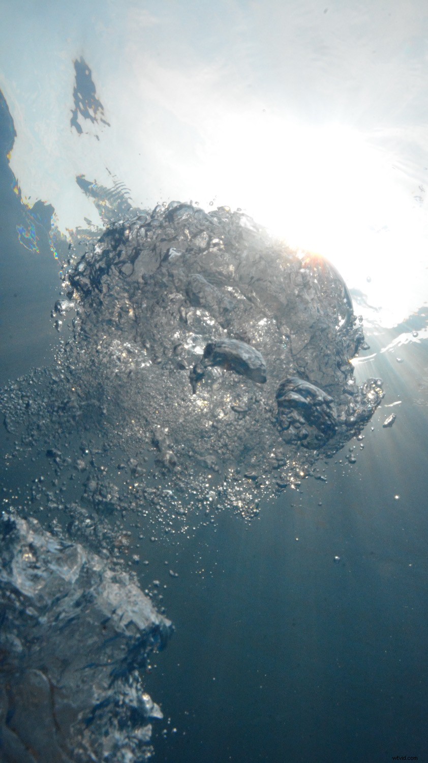 Master Fine Art Underwater Bubble Photography: Expert Tips & Techniques