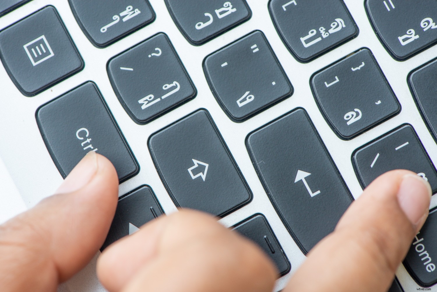 Top 10 Essential Photoshop CC Keyboard Shortcuts for Faster Photo Editing