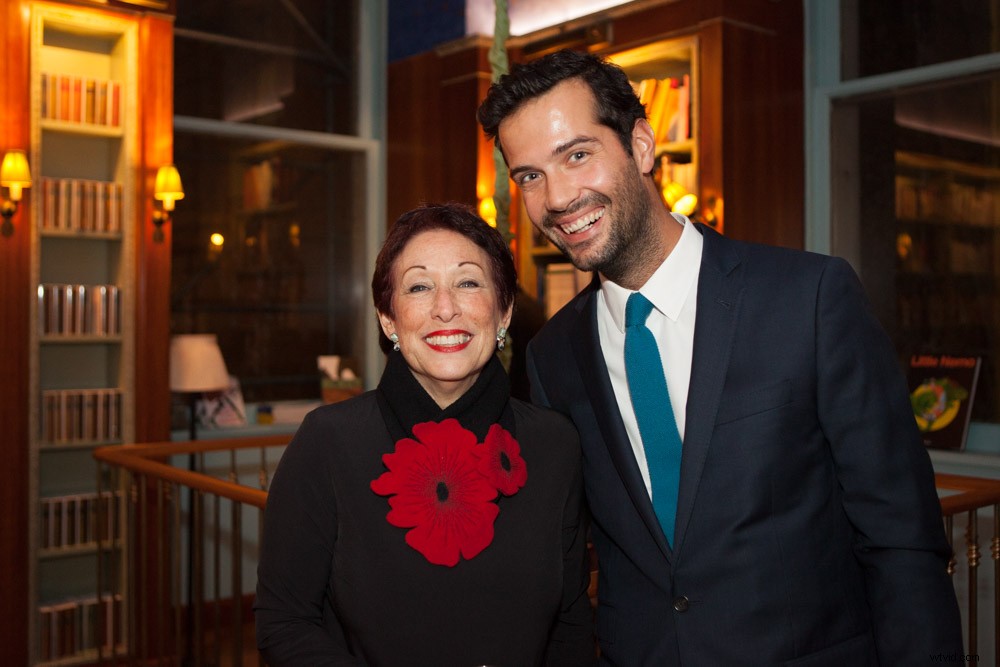 7 Pro Tips for Capturing Stunning Business Event and Conference Photos