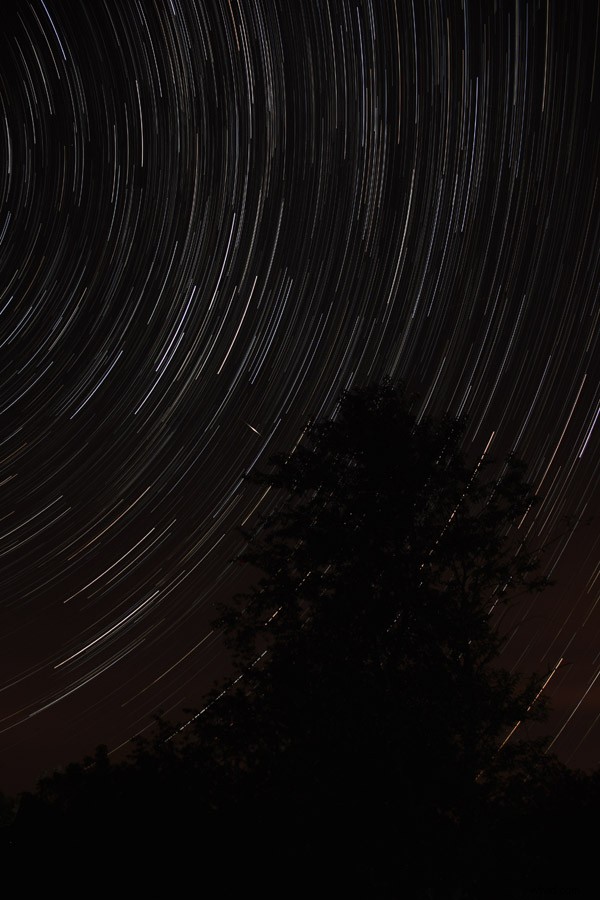 Create Stunning Star Trail Photos with StarStaX: Pro Stacking Guide