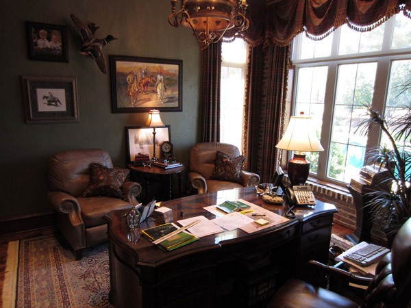 Master Dramatic Portraits: How to Use Hard Lighting Like a Pro