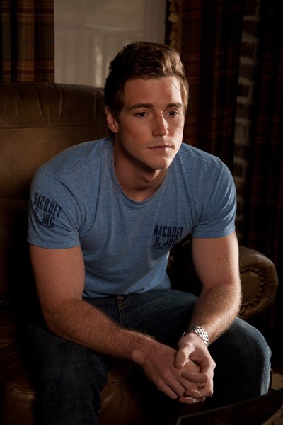 Master Dramatic Portraits: How to Use Hard Lighting Like a Pro