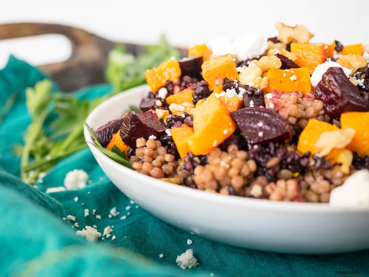 8 Essential Tips for Beginner Food Photographers