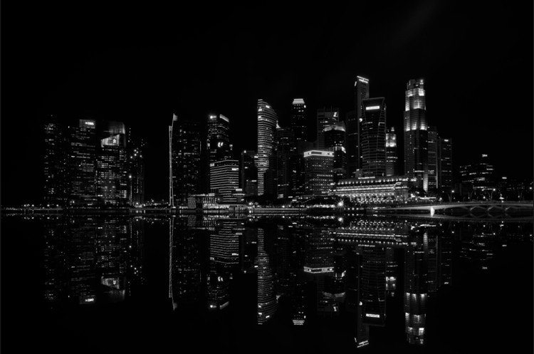 Master Urban Night Photography: Enhance Images with Luminosity Masks in Photoshop