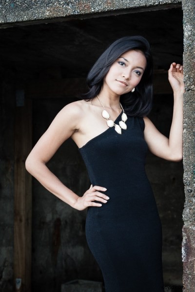 Expert Guide: How to Discover Stunning Backgrounds for Outdoor Portraits