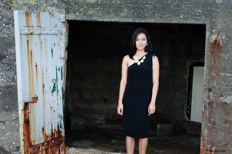 Expert Guide: How to Discover Stunning Backgrounds for Outdoor Portraits