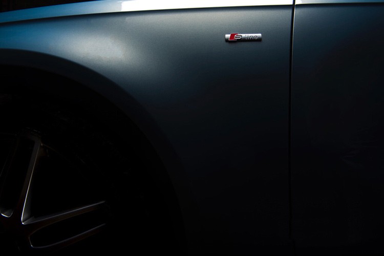 Master Stunning Automotive Photography on a Shoestring Budget: Pro Tips